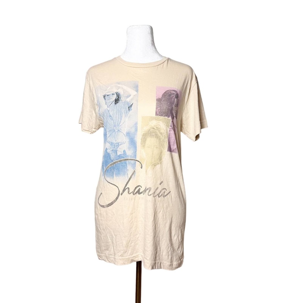 Shania Twain by Goodie Two Sleeves Music Graphic Tee Shirt sz S